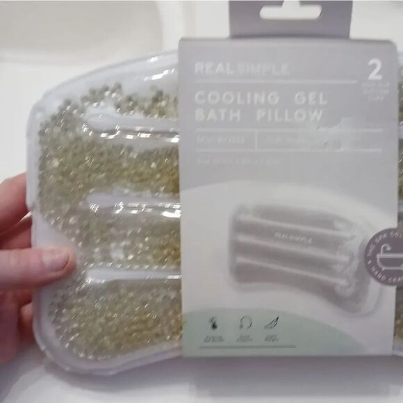 Soak The Day Away Scented Bath Salts And Gel Pillow Gift Bundle NWT - Picture 9 of 10